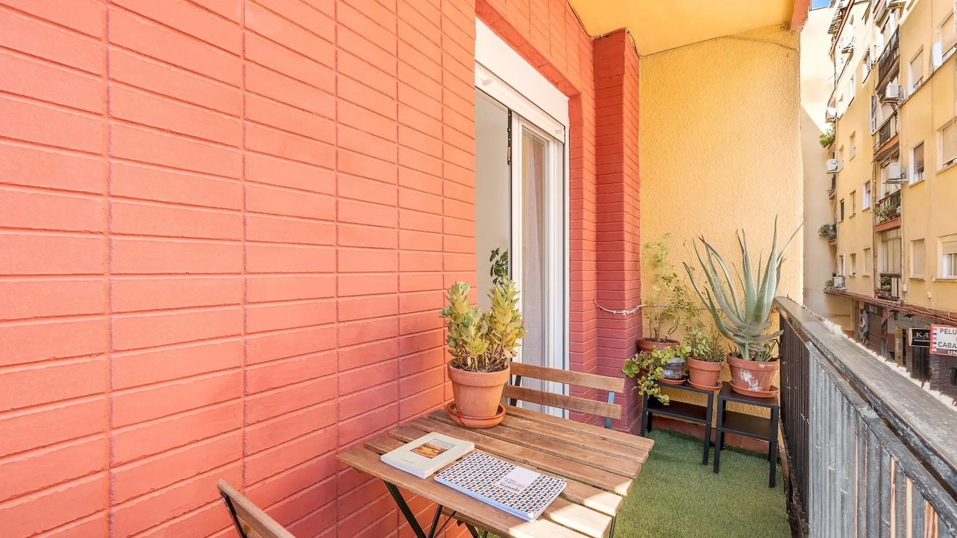 Piso Garaje Gratis Granada Daire